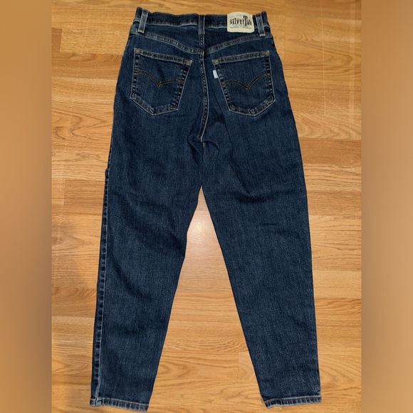 Levi’s High Waisted Mom Jeans - Picture 8 of 12